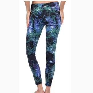 Tuff Athletics yoga leggings in like new condition size small